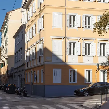 Donadoni B * Trieste